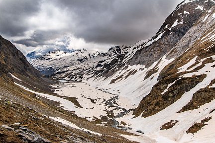 Vallée d'Ossoue et son lac