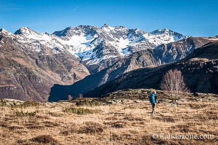 Plateau de Saugué et sommets enneigés fin décembre