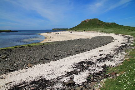 On se trouve sur une île mais pas sur les Caraibes pourtant...enfin presque