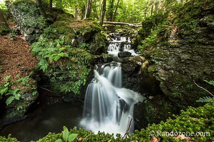 Une des cascades de Chiloza