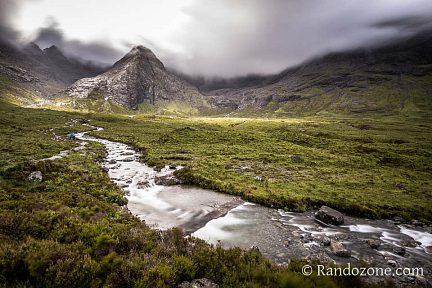 Belle lumière aux Fairy Pools