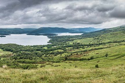 Panorama sur le Loch Lomond en Ecosse