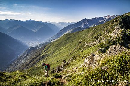 Vallée de Luz-Saint-Sauveur depuis le sentier des crêtes du Viscos