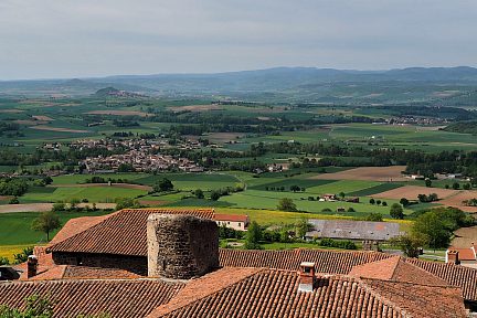 Toits d'Usson et la Limagne d'Issoire