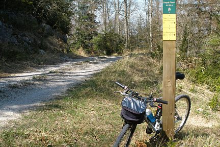 Route forestière de Lyrette à Gouyat Planet, vue sur les Goulets