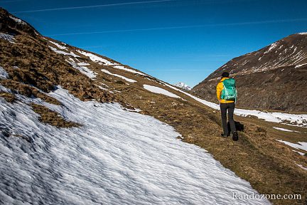 Déjà un peu de neige au début de la rando