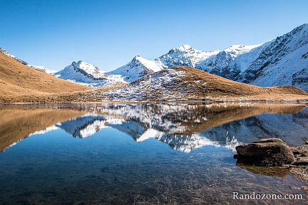 Reflet dans le lac du Clou