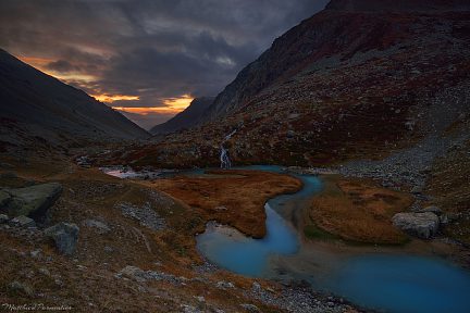 Le jour se lève vers le Lac de la Douche