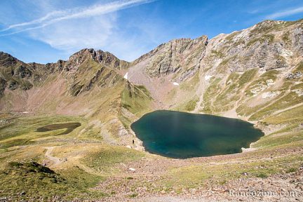 On domine le lac d'Oncet