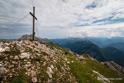 Croix au sommet du Gehrenspitze
