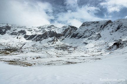 Cirque de Troumouse et les premières neiges de l'année