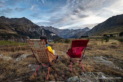 Test des fauteuils Helinox sur le plateau de Saugué dans les Pyrénées