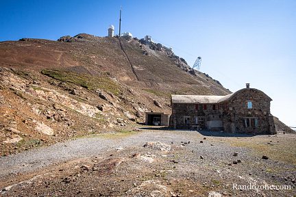 Ancien refuge sous le pic du Midi de Bigorre