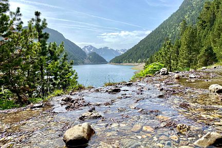 Au bout du lac de l'Oule