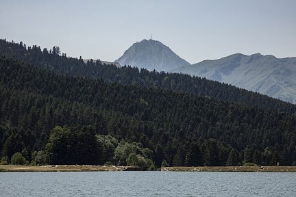 Lac de Payolle avec vue sur le pic du Midi de Bigorre