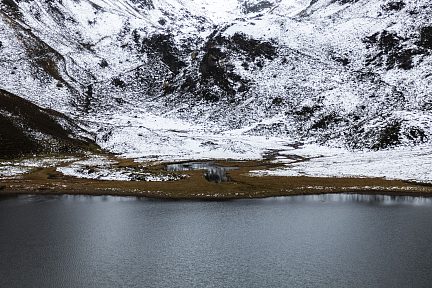 Lac d'Isaby en novembre, vue 2