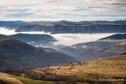 Le brouillard se dissipe dans les Cévennes