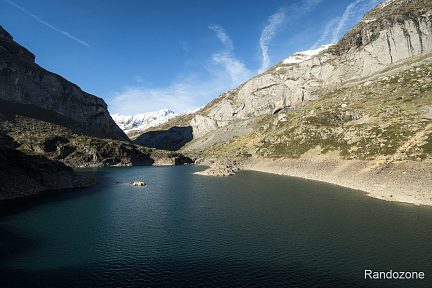 Lac des Gloriettes, porte d'entrée du cirque d'Estaubé