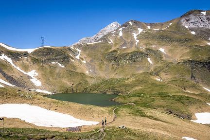 Nous arrivons au lac des Espécières