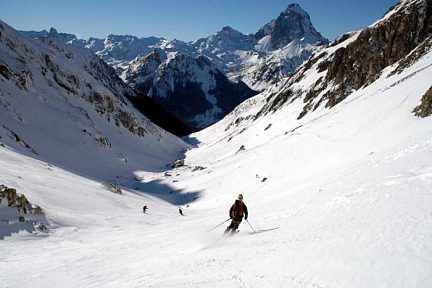 Pic du Midi d'Ossau depuis le Val d'Arrious.