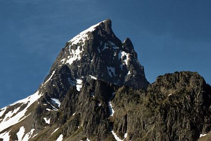 Zoom sur le pic du Midi d'Ossau