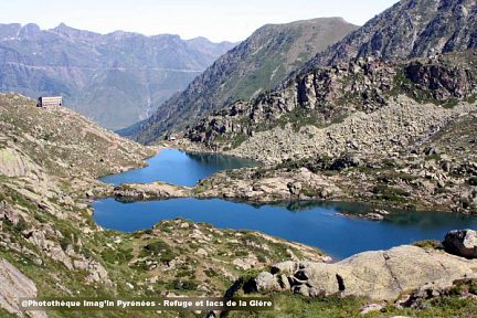 Refuge et lacs de la Glère