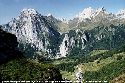 Refuge de Labérouat et pic d'Anie