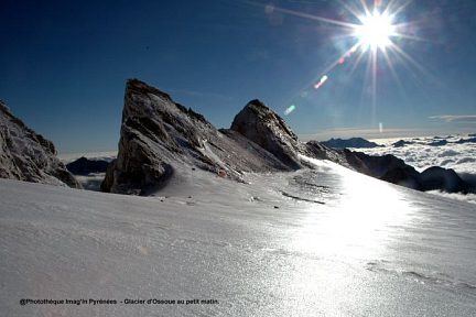 Glacier d'Ossoue au lever du jour