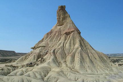 La pyramide du Castil de Tierra