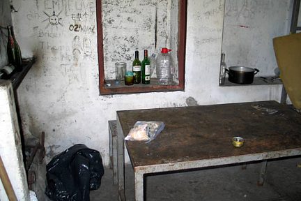 Intérieur de la cabane de Cestrède - vue 1