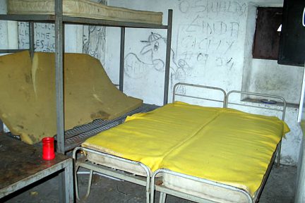 Intérieur de la cabane de Cestrède - vue 2