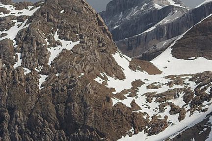 Casque du Marboré depuis le sentier du pic des Tentes