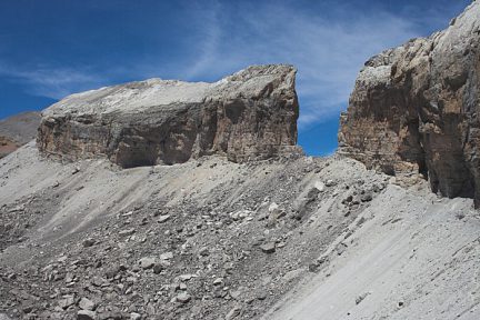 Brèche de Roland depuis le versant espagnol, non loin du Pas des Isards