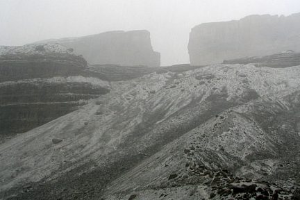 Brèche de Roland dans le brouillard