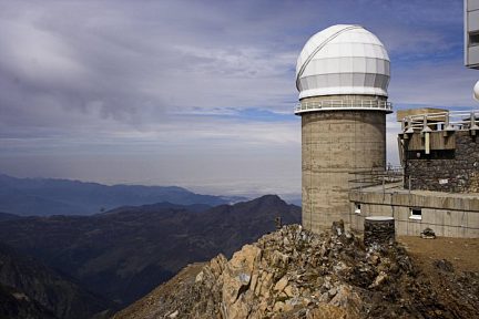 Une des coupoles du pic du Midi de Bigorre