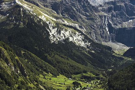 Village de Gavarnie et le cirque