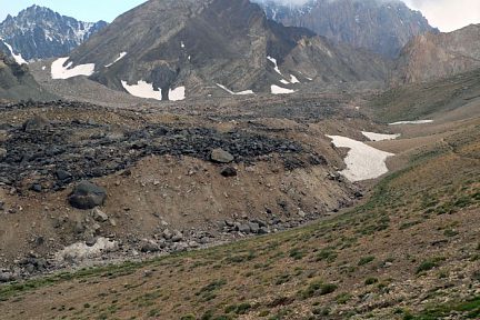 Alam Kuh et le glacier de Hesar Chal depuis le refuge