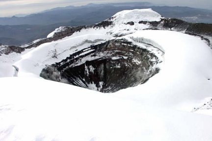 Cotopaxi et son grand cratère