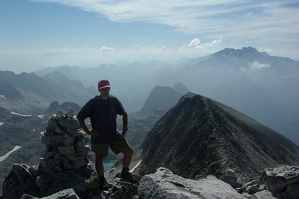 Massif Aneto-Maladeta et lac de Lliterola depuis le Perdiguère, vue 1