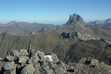 Pics de Sesques et du Midi d'Ossau depuis l'Anayet
