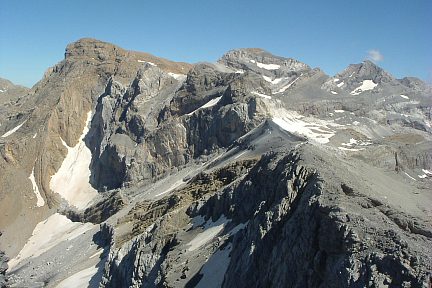 Mont Perdu, Cylindre et Marboré depuis la Tour du Marboré