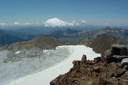 Du sommet de la Pique Longue du Vignemale