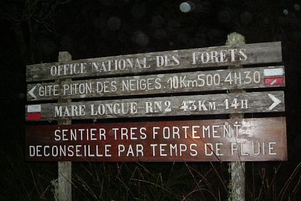 Ascension de nuit vers le Piton des Neiges par le GR R2