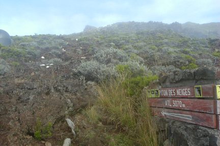 Itinéraire balisé du Piton des Neiges