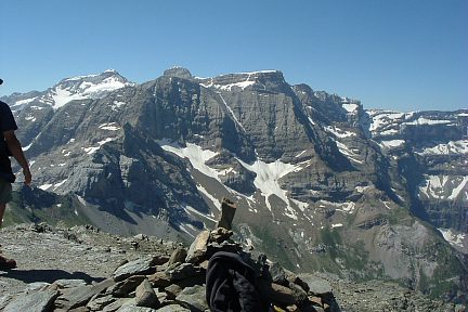 Du Pimené (2801 mètres) vue sur le Mont Perdu, le Cylindre