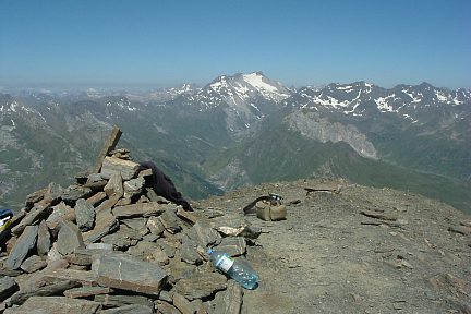 Massif du Vignemale depuis le sommet du Pimené