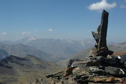 Massif du Vignemale depuis le pic de la Géla