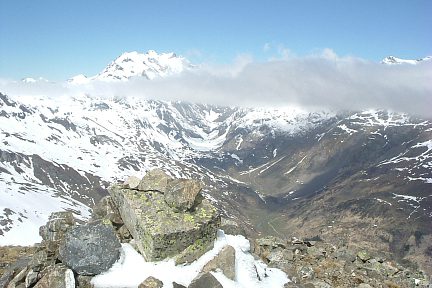 Vallée d'Ossoue et Vignemale depuis le pic de Lary