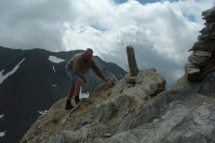 Pic Maou (3074 m) : sommet désert à l'arrivée