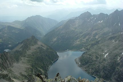 Pic des Trois Conseillers (3039 m) : vue sur le lac de Cap de Long